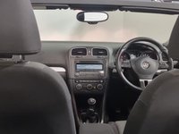 USED 2013 13 VOLKSWAGEN GOLF 1.6 SE TDI BLUEMOTION TECHNOLOGY 2d 104 BHP Stylish Convertible