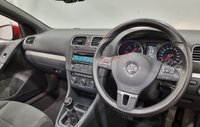 USED 2013 13 VOLKSWAGEN GOLF 1.6 SE TDI BLUEMOTION TECHNOLOGY 2d 104 BHP Stylish Convertible