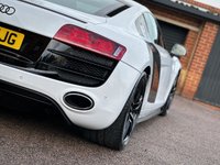USED 2009 R AUDI R8 4.2L QUATTRO 2d 420 BHP GATED MANUAL