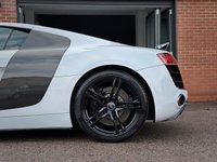 USED 2009 R AUDI R8 4.2L QUATTRO 2d 420 BHP GATED MANUAL