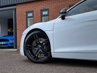 USED 2009 R AUDI R8 4.2L QUATTRO 2d 420 BHP GATED MANUAL