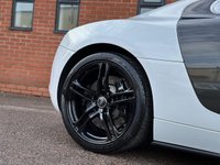 USED 2009 R AUDI R8 4.2L QUATTRO 2d 420 BHP GATED MANUAL
