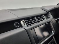 USED 2017 17 LAND ROVER RANGE ROVER 3.0 TDV6 VOGUE 5d 255 BHP Striking Range Rover Vogue