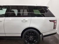 USED 2017 17 LAND ROVER RANGE ROVER 3.0 TDV6 VOGUE 5d 255 BHP Striking Range Rover Vogue