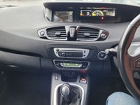 USED 2015 65 RENAULT GRAND SCENIC 1.5 DYNAMIQUE NAV DCI 5d 110 BHP ECONOMICAL - HUGE SPEC - SAT NAV - &pound;20 ROAD TAX  - LOW MILES -