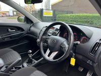 USED 2010 60 KIA CEED 1.6 CRDI 3 5d 113 BHP 