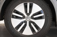 USED 2018 18 VOLKSWAGEN GOLF 0.0 E-GOLF 5d 135 BHP +NATIONWIDE DELIVERY AVAILABLE+