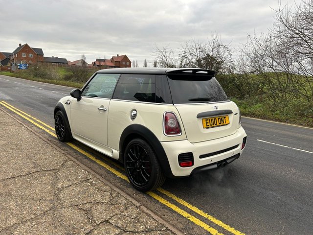 2010 MINI HATCH JOHN COOPER WORKS - Photo 7