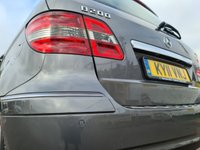USED 2011 11 MERCEDES-BENZ B-CLASS 2.0 B200 CDI SE 5d 139 BHP MERCEDES-BENZ B-CLASS 2.0 B200 CDI SE 5d 139 BHP