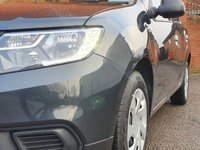 USED 2020 70 DACIA SANDERO 1.0 ESSENTIAL SCE 5d 73 BHP LOW MILES - 1 OWNER