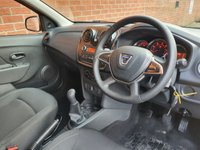 USED 2020 70 DACIA SANDERO 1.0 ESSENTIAL SCE 5d 73 BHP LOW MILES - 1 OWNER