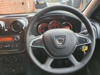 USED 2020 70 DACIA SANDERO 1.0 ESSENTIAL SCE 5d 73 BHP LOW MILES - 1 OWNER