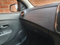 USED 2020 70 DACIA SANDERO 1.0 ESSENTIAL SCE 5d 73 BHP LOW MILES - 1 OWNER
