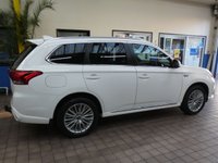 USED 2019 69 MITSUBISHI OUTLANDER 2.4 PHEV DYNAMIC SAFETY 5d 222 BHP APP BASED SAT NAV LEATHER CAMERA VAT Q CAZ ULEZ COMPLIANT MITSUBISHI WARRANTY DEC 2024