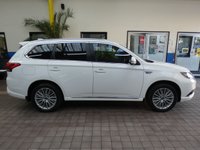 USED 2019 69 MITSUBISHI OUTLANDER 2.4 PHEV DYNAMIC SAFETY 5d 222 BHP APP BASED SAT NAV LEATHER CAMERA VAT Q CAZ ULEZ COMPLIANT MITSUBISHI WARRANTY DEC 2024