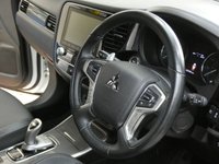 USED 2019 69 MITSUBISHI OUTLANDER 2.4 PHEV DYNAMIC SAFETY 5d 222 BHP APP BASED SAT NAV LEATHER CAMERA VAT Q CAZ ULEZ COMPLIANT MITSUBISHI WARRANTY DEC 2024