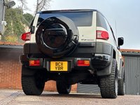 USED 2021 11 TOYOTA FJ CRUISER 4.0 V6 RHD 5d 2011