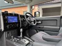 USED 2021 11 TOYOTA FJ CRUISER 4.0 V6 RHD 5d 2011