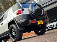 USED 2021 11 TOYOTA FJ CRUISER 4.0 V6 RHD 5d 2011