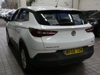 USED 2019 68 VAUXHALL GRANDLAND X 1.2 SE S/S 5d 129 BHP SAT NAV CRUISE CONTROL PARKING SENSORS 6 MONTHS GOLD WARRANTY