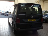 USED 2019 19 VOLKSWAGEN TRANSPORTER SHUTTLE 2.0 T32 TDI SHUTTLE S BMT 5d 101 BHP 8 SEATS AIR CON PARKING SENSORS 6 MONTHS GOLD WARRANTY