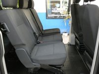 USED 2019 19 VOLKSWAGEN TRANSPORTER SHUTTLE 2.0 T32 TDI SHUTTLE S BMT 5d 101 BHP 8 SEATS AIR CON PARKING SENSORS 6 MONTHS GOLD WARRANTY