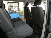 USED 2019 19 VOLKSWAGEN TRANSPORTER SHUTTLE 2.0 T32 TDI SHUTTLE S BMT 5d 101 BHP 8 SEATS AIR CON PARKING SENSORS 6 MONTHS GOLD WARRANTY