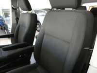 USED 2019 19 VOLKSWAGEN TRANSPORTER SHUTTLE 2.0 T32 TDI SHUTTLE S BMT 5d 101 BHP 8 SEATS AIR CON PARKING SENSORS 6 MONTHS GOLD WARRANTY