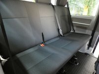 USED 2019 19 VOLKSWAGEN TRANSPORTER SHUTTLE 2.0 T32 TDI SHUTTLE S BMT 5d 101 BHP 8 SEATS AIR CON PARKING SENSORS 6 MONTHS GOLD WARRANTY
