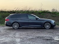 USED 2017 10 BMW 5 SERIES 2.0 520D M SPORT TOURING 5d 188 BHP &pound;10,500 WORTH OF ADDITIONAL SPEC