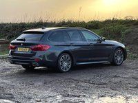 USED 2017 10 BMW 5 SERIES 2.0 520D M SPORT TOURING 5d 188 BHP &pound;10,500 WORTH OF ADDITIONAL SPEC