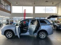 USED 2015 15 MITSUBISHI OUTLANDER 2.0 PHEV GX 4H 5d 162 BHP * FINANCE 8.9% APR / HOME DELIVERY*