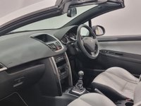 USED 2014 14 PEUGEOT 207 1.6 HDI CC ROLAND GARROS 2d 112 BHP Roland Garros Limited Edition