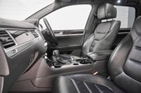 USED 2017 Y VOLKSWAGEN TOUAREG 3.0 V6 R-LINE PLUS TDI BLUEMOTION TECHNOLOGY 5d 259 BHP +HEATEDSEATS+RUNNINGBOARDS+