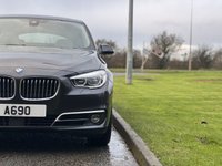 USED 2017 17 BMW 5 SERIES 3.0 535d Luxury Gran Turismo 5dr Panoramic Roof Heads Up Display