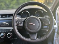 USED 2019 19 JAGUAR E-PACE 2.0d AWD S 5dr Full Heated Leather 4WDrive