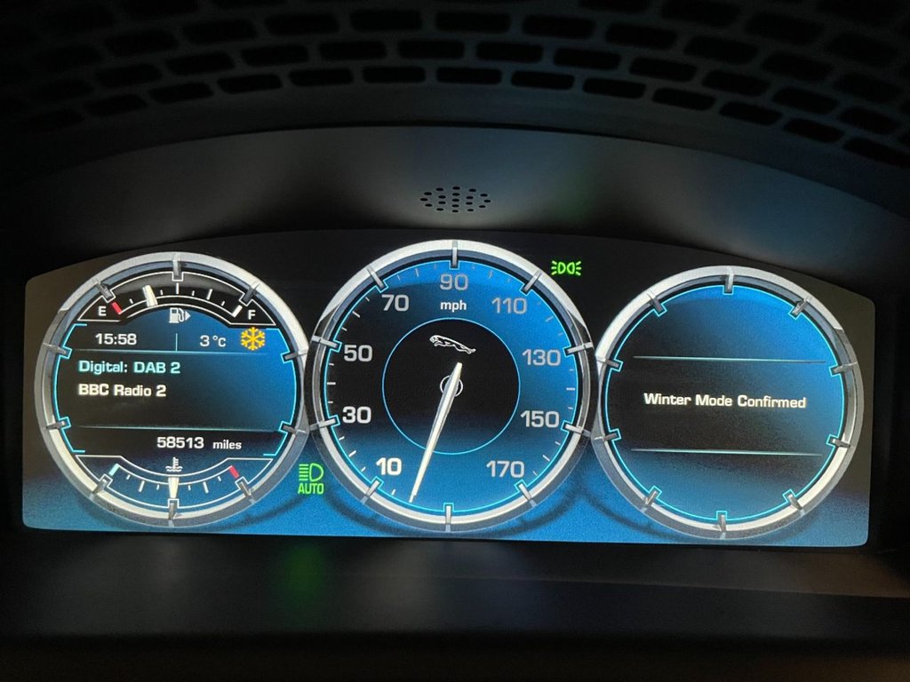 USED 2013 63 JAGUAR XJ 3.0 D V6 PORTFOLIO L 4d 275 BHP 