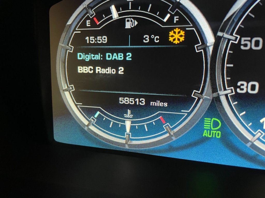 USED 2013 63 JAGUAR XJ 3.0 D V6 PORTFOLIO L 4d 275 BHP 