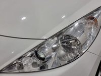 USED 2011 11 PEUGEOT 207 1.6 HDI CC GT 2d 112 BHP Striking Bianca White, Full Extended Black Leather Interior, Cruise Control , Multi Function Steering Wheel