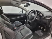 USED 2011 11 PEUGEOT 207 1.6 HDI CC GT 2d 112 BHP Striking Bianca White, Full Extended Black Leather Interior, Cruise Control , Multi Function Steering Wheel