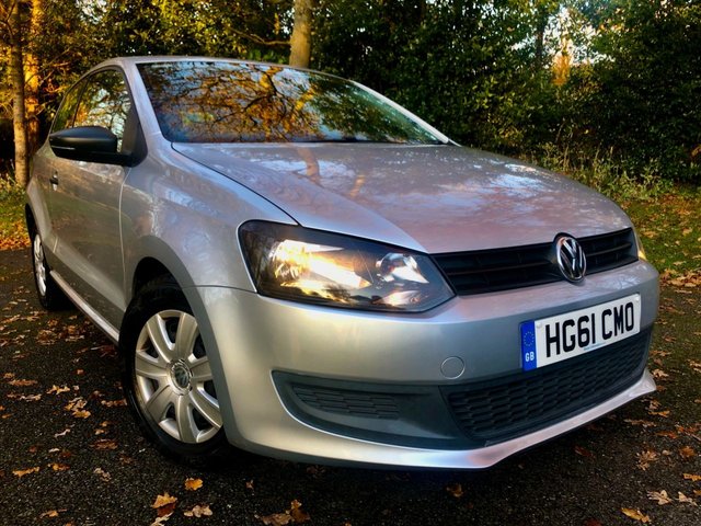 2011 61 Volkswagen Polo 1.2 S 3d 60 BHP ONLY 39,500 MILES// ONLY 2 OWNERS//X7 VW MAIN DEALER/SPECIALIST SERVICE STAMPS//X4 AIRBAGS//CENTRAL LOCKING //ELECTRIC WINDOWS//GRP 4 INSURE