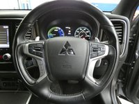USED 2019 69 MITSUBISHI OUTLANDER 2.4 PHEV DYNAMIC 5d 222 BHP SAT NAV LEATHER CAMERA VAT Q MITSUBISHI WARRANTY TILL NOV 2024