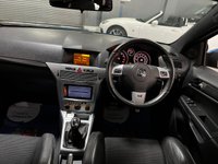 USED 2006 56 VAUXHALL ASTRA 2.0 VXR 3d 240 BHP * HALF LEATHER * PARK SENSORS * PRIVACY * AIR CON * 18" ALLOYS * 15 MAIN DEALER SERVICES *