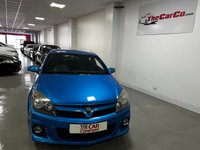 USED 2006 56 VAUXHALL ASTRA 2.0 VXR 3d 240 BHP * HALF LEATHER * PARK SENSORS * PRIVACY * AIR CON * 18" ALLOYS * 15 MAIN DEALER SERVICES *