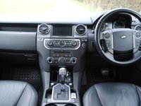 USED 2009 59 LAND ROVER DISCOVERY 3.0 4 TDV6 HSE 5d 245 BHP www.suffolkcarcentre.co.uk - Located at Reydon