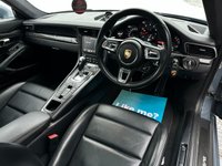 USED 2017 17 PORSCHE 911 3.0 CARRERA PDK 2d 364 BHP F/P/S/H, Over 18,k Extras