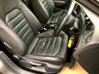 USED 2014 14 VOLKSWAGEN GOLF 1.4 SE TSI BLUEMOTION TECHNOLOGY 5d 120 BHP ONLY 1 RETIRED OWNER//FULL VW DEALER/SPECIALIST SERVICE HISTORY X7 STAMPS//BLACK HEATED LEATHER UPHOLSTERY //BLUETOOTH//MULTI-MEDIA CONNECTIONS//17 Inch MADRID ALLOYS//X11 AIRBAGS// BLUEMOTION TECHNOLOGY 5d 120 BHP ONLY 1 RETIRED OWNER//FULL VW DEALER/SPECIALIST SERVICE HISTORY X7 STAMPS//BLACK HEATED LEATHER UPHOLSTERY //BLUETOOTH//MULTI-MEDIA CONNECTIONS//17 Inch MADRID ALLOYS//X11 AIRBAGS//