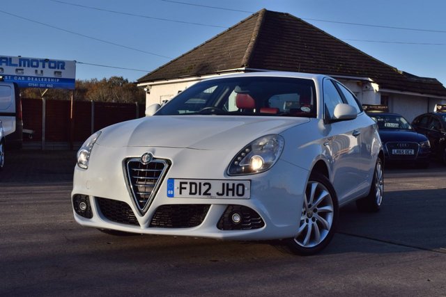 2012 12 Alfa Romeo Giulietta 1.4 LUSSO TB 5d 120 BHP