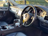 USED 2015 15 VOLKSWAGEN TOUAREG 3.0 V6 SE TDI BLUEMOTION TECHNOLOGY 5d 202 BHP 