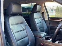 USED 2015 15 VOLKSWAGEN TOUAREG 3.0 V6 SE TDI BLUEMOTION TECHNOLOGY 5d 202 BHP 